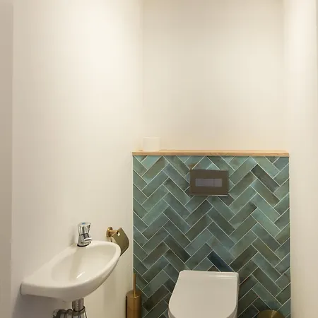 Apartment 6 Persons Luxury In Citycentre Breda