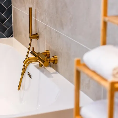 Διαμέρισμα 6 Persons Luxury In Citycentre *