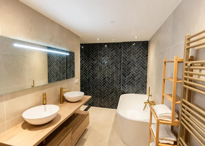 Apartment 6 Persons Luxury In Citycentre Breda