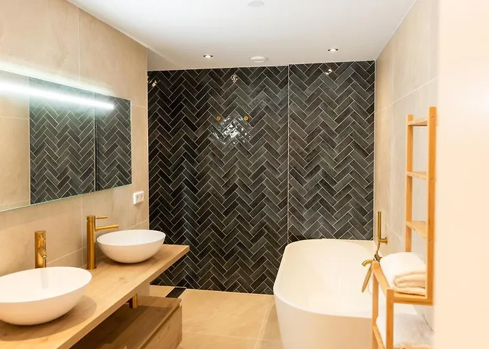 6 Persons Luxury In Citycentre Appartement