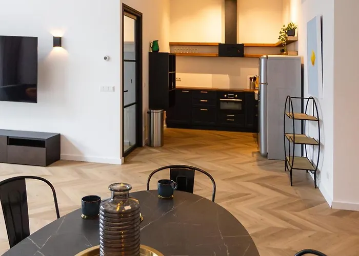 Appartement 6 Persons Luxury In Citycentre Breda